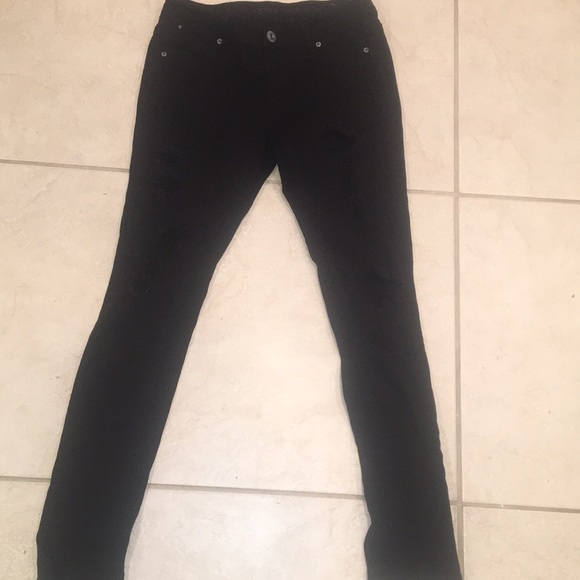 Tillys Black destroyed skinny Jeans - Picture 5 of 8